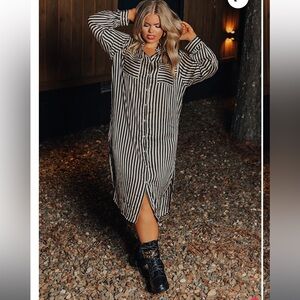 Stripe midi dress with slits 1X